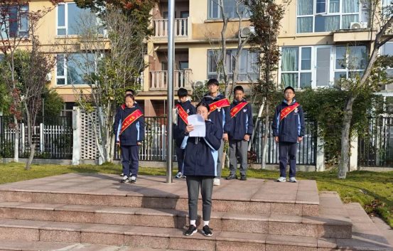 51cce1e66216755bf7d29be209223b32