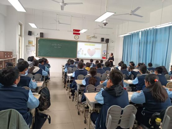 d2d880339d8840a2b745ac800c3d9ccd